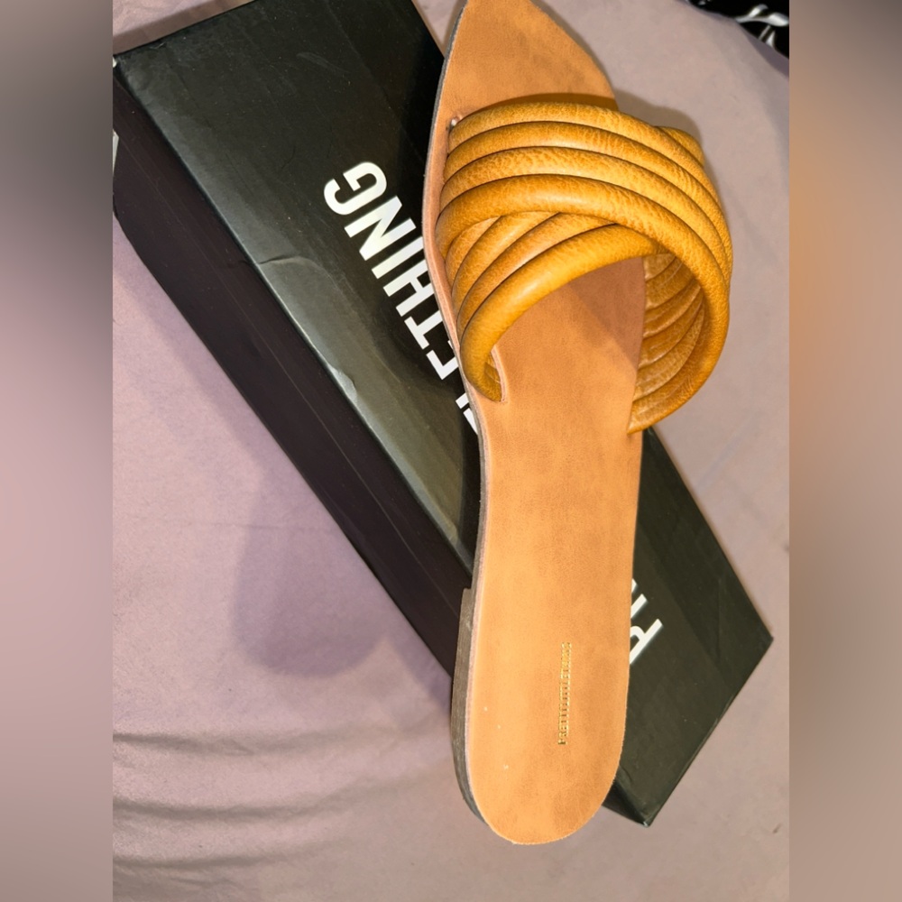 PrettyLittleThing Tan Women's Sandals US Size 9/Uk 7/EU 40